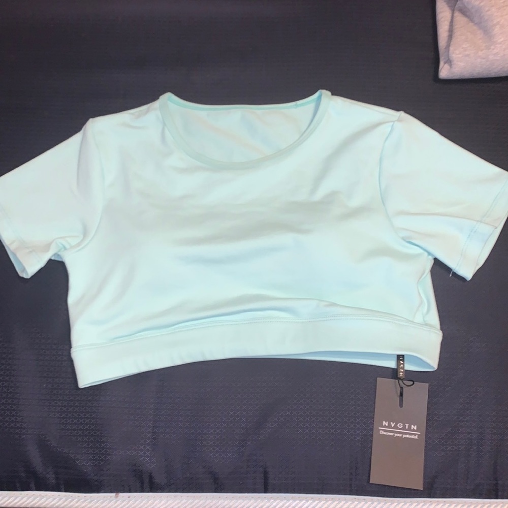 Size medium cropped aqua blue top